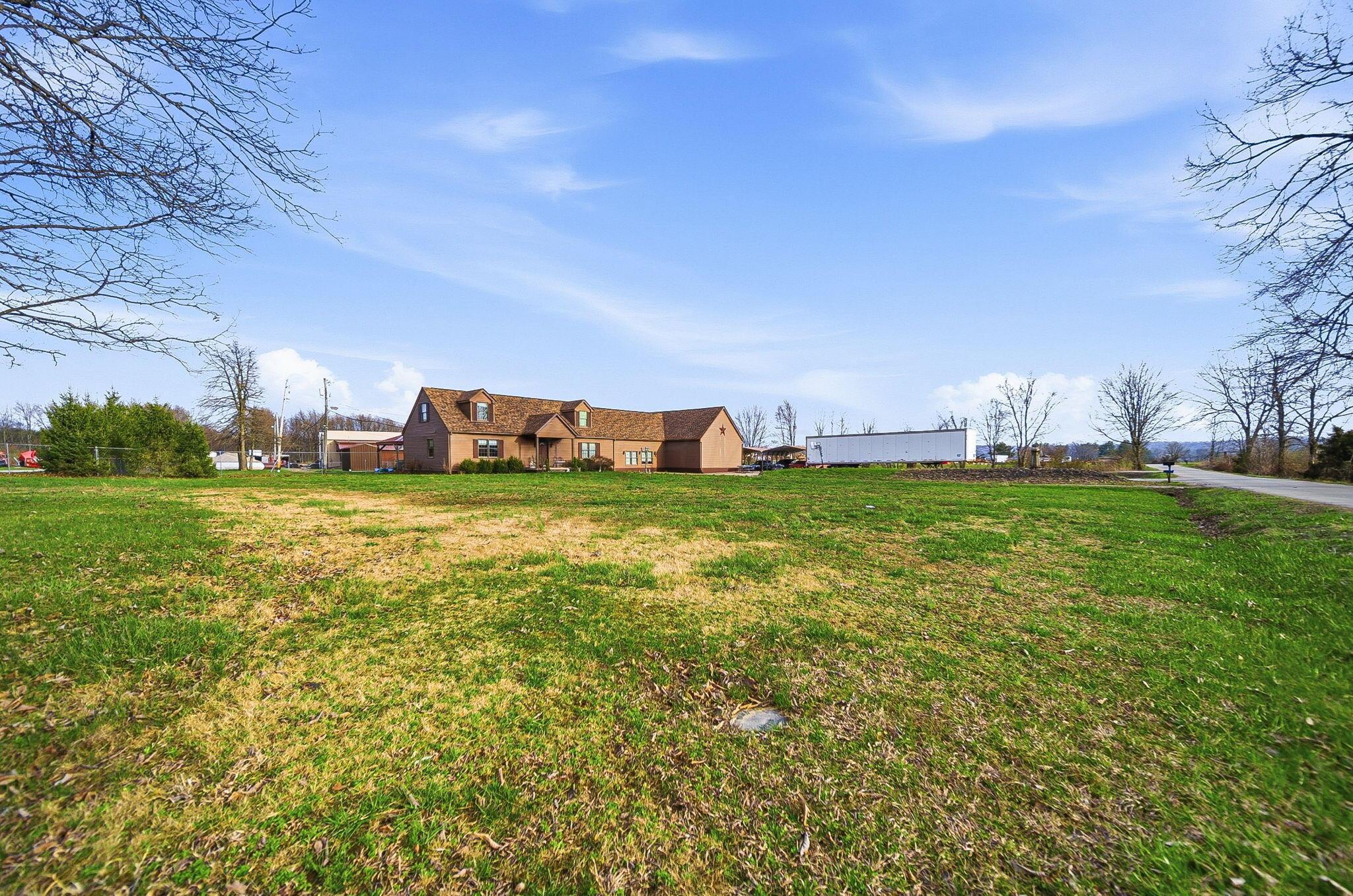 1040 Straight Creek Road Waverly, OH 45690 - Photo 4 of 113 Front
