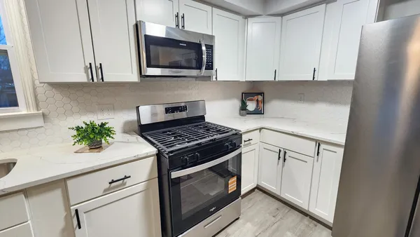 $232,500 | 2014 East Elm Street, Griffith, IN 46319