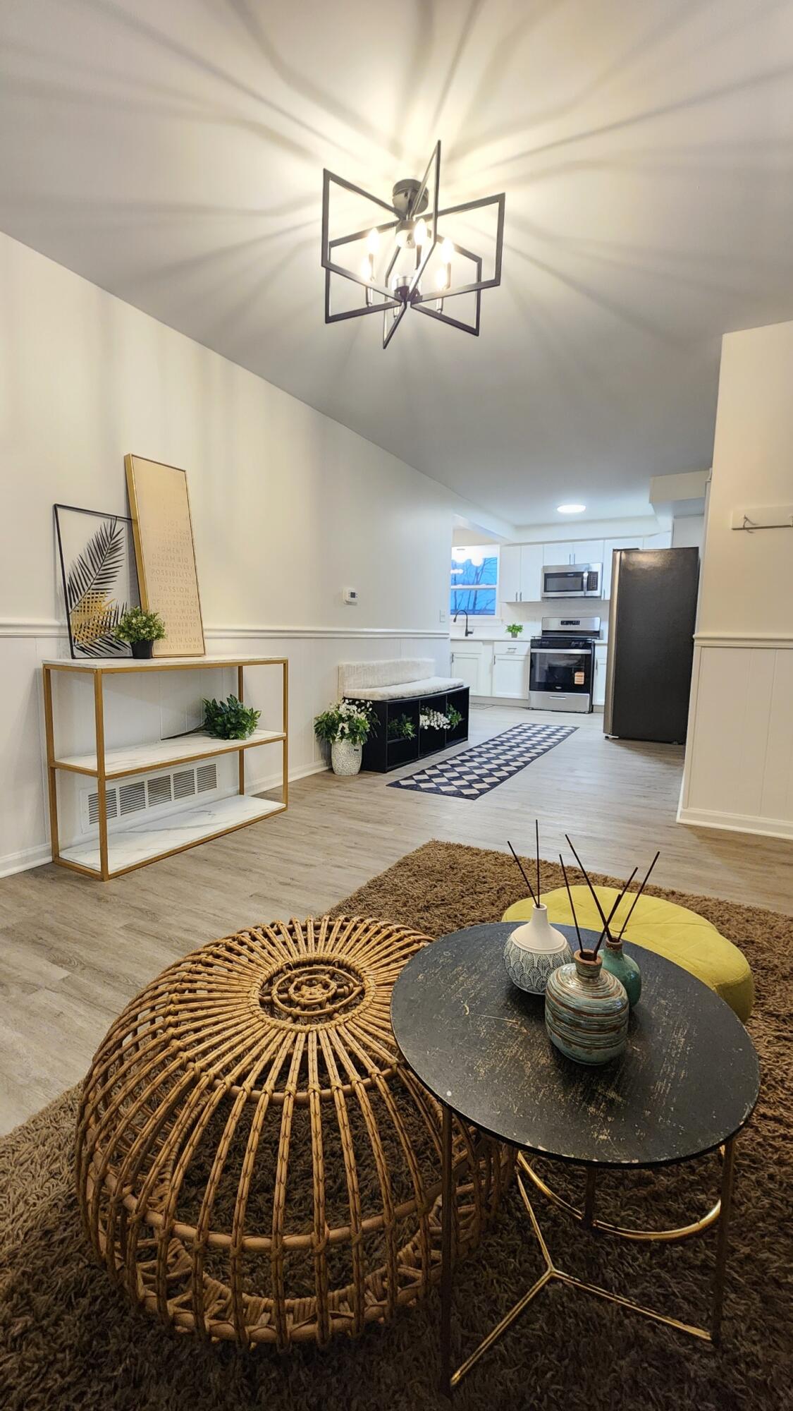 2014 East Elm Street Griffith, IN 46319 - Photo 7 of 17 1125x2000