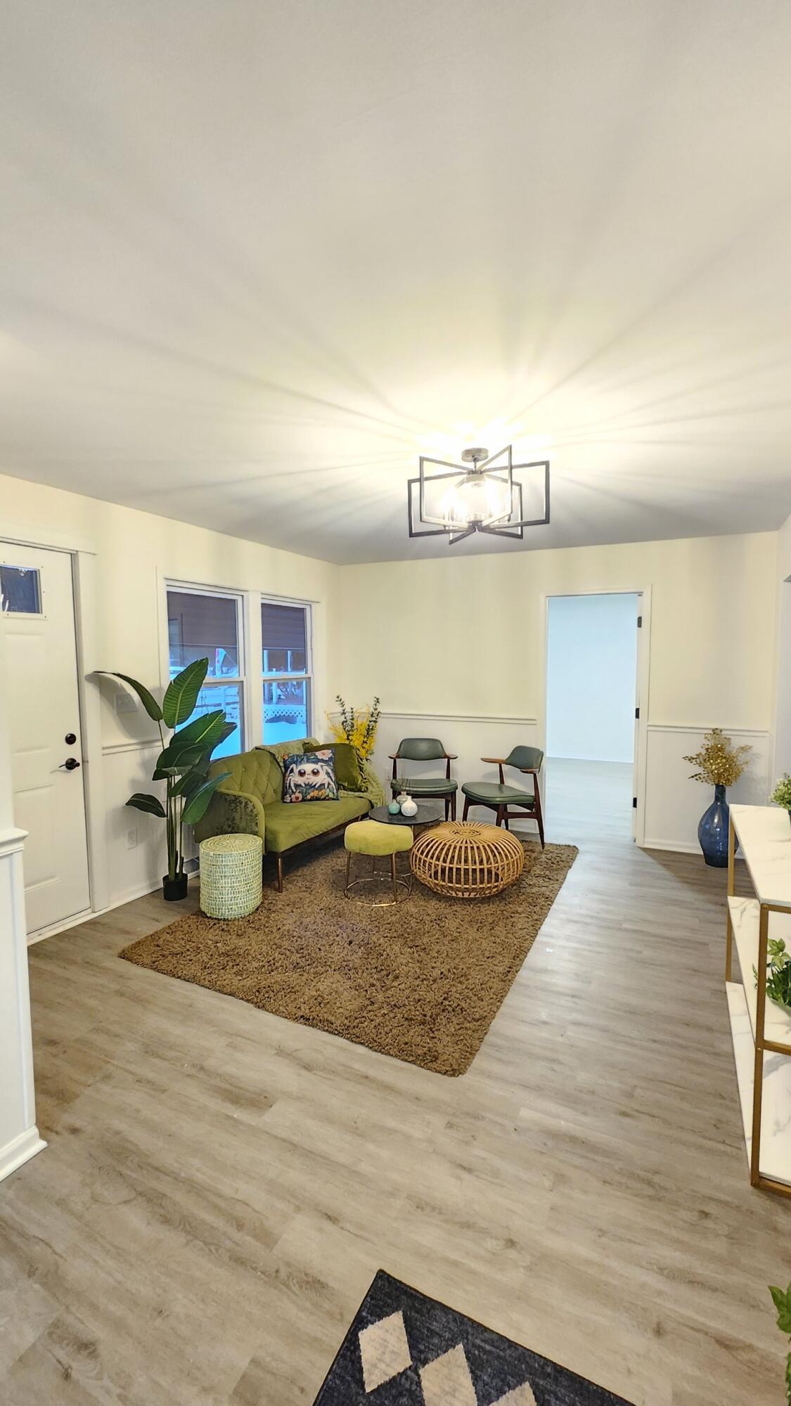 2014 East Elm Street Griffith, IN 46319 - Photo 8 of 17 1125x2000