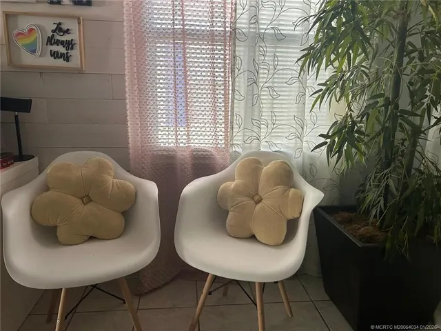 $180,000 | 153 Plantation Boulevard, Lake Worth, FL 33467