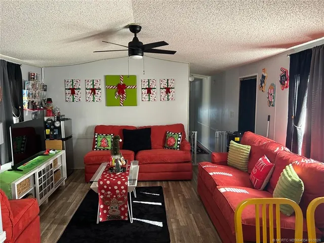 $180,000 | 153 Plantation Boulevard, Lake Worth, FL 33467