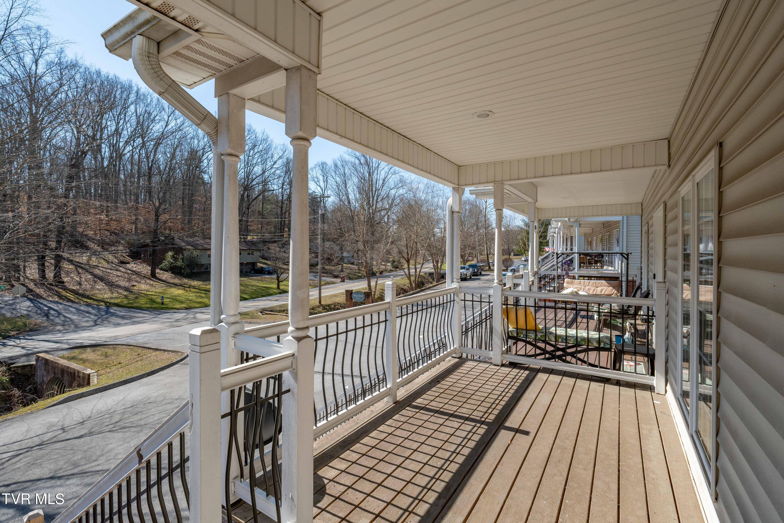 1098 Cherokee Road, Unit 3 Johnson City, TN 37604 - Photo 8 of 35 1098 Cherokee Rd (9 of 36)