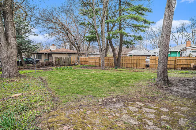 $1,895 | 138 North Howard Court, Gary, IN 46403