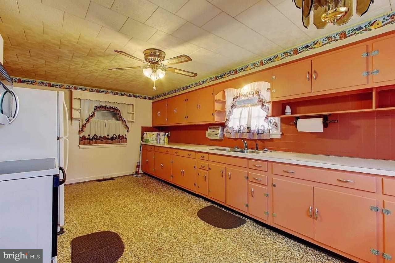 615 Arsenal Road York, PA 17406 - Photo 8 of 28 Gallery Image 8