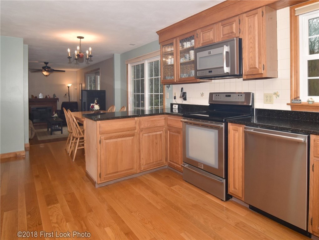6 Rogler Farm Road Smithfield, RI 02917 - Photo 7 of 40