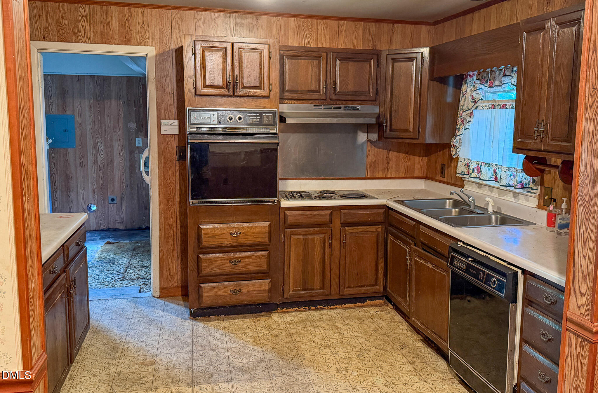 6404 Rock Quarry Road Raleigh, NC 27610 - Photo 3 of 5 IMG_0438