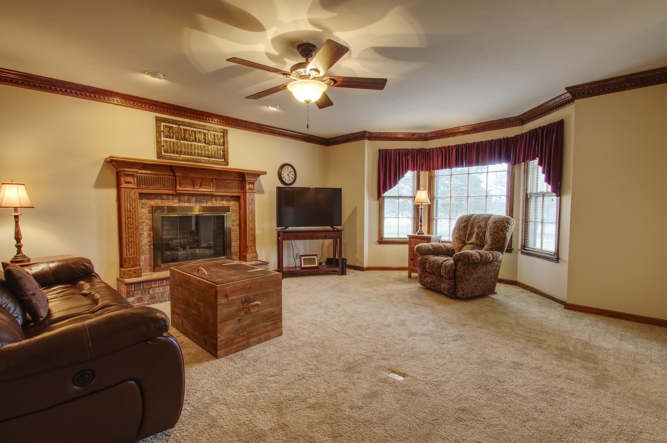 1240 McCrary Road Lebanon, TN 37090 - Photo 9 of 22 a living room with furniture and a flat screen tv
