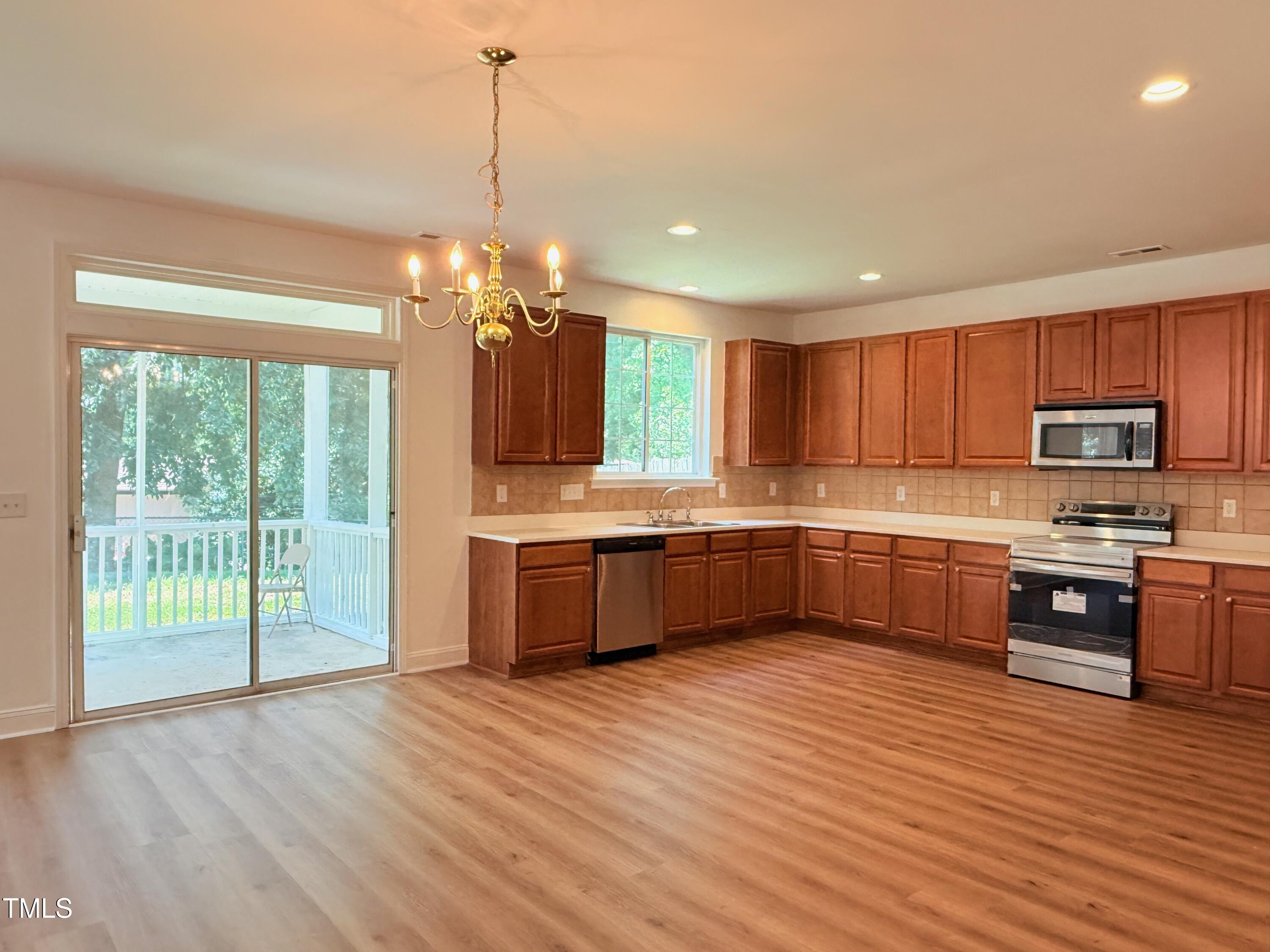 2848 Roundleaf Court Raleigh, NC 27604 - Photo 19 of 61 IMG_2904