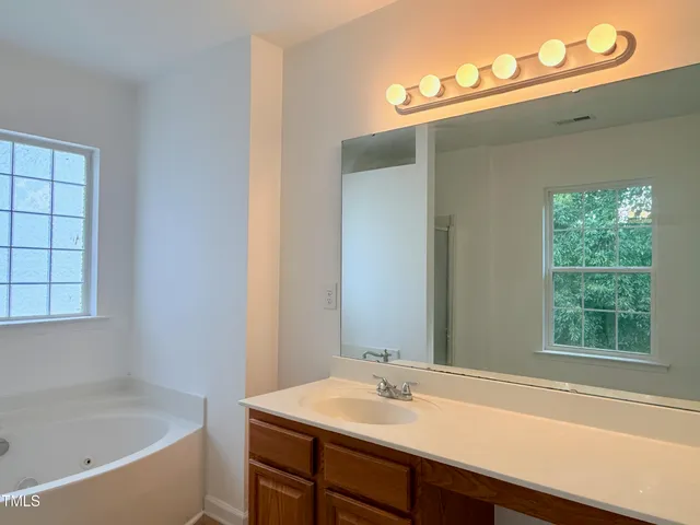 $399,000 | 2848 Roundleaf Court, Raleigh, NC 27604