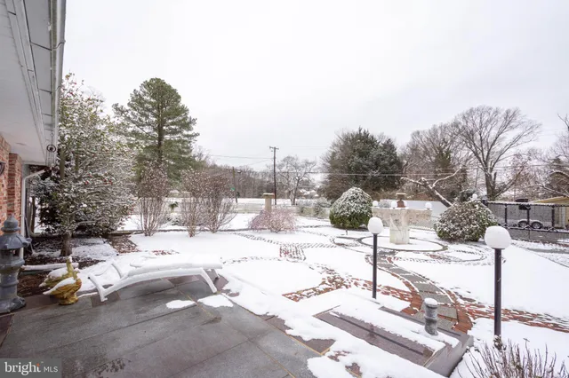 $2,950 | 6561 Shady Side Road, Shady Side, MD 20764