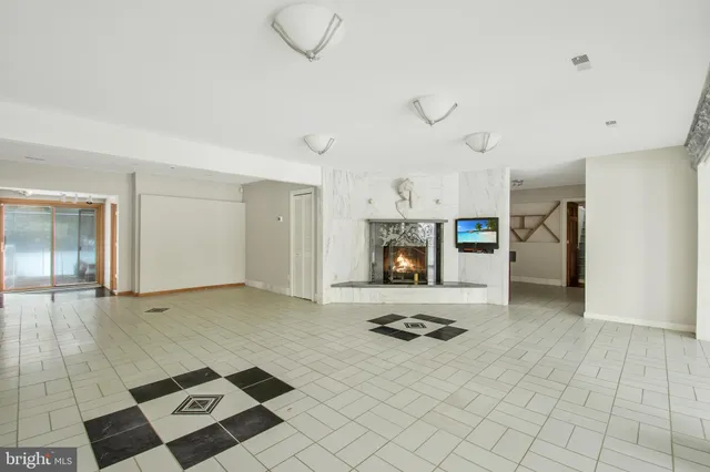 $2,950 | 6561 Shady Side Road, Shady Side, MD 20764