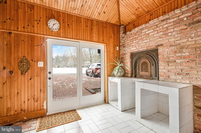 $2,950 | 6561 Shady Side Road, Shady Side, MD 20764