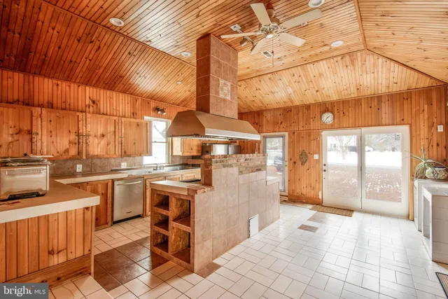 $2,950 | 6561 Shady Side Road, Shady Side, MD 20764