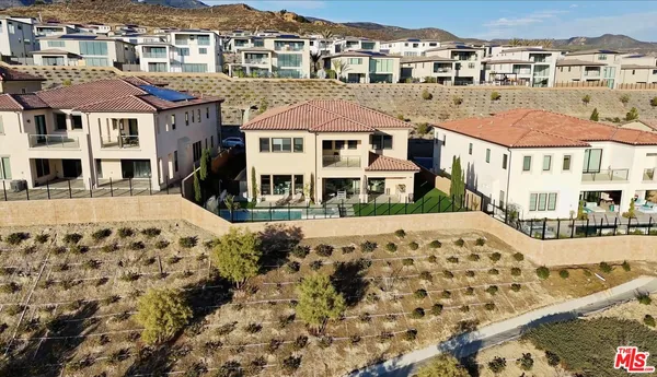 $14,000 | 20326 Liverpool Way, Porter Ranch, CA 91326