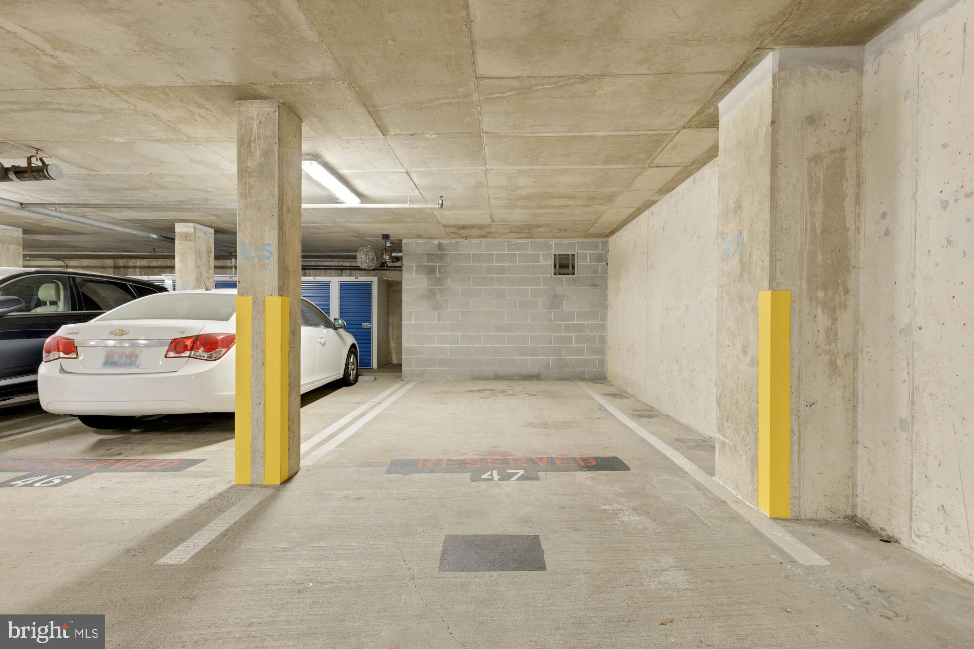 1150 K Street Northwest, Unit 1211 Washington, DC 20005 - Photo 21 of 29 a view of a car garage