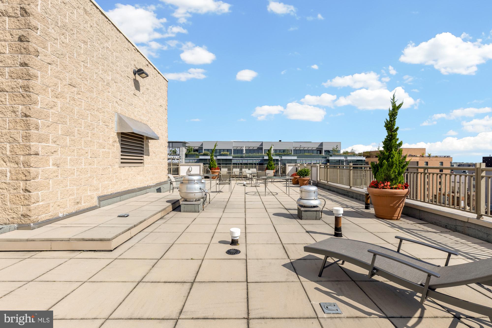 1150 K Street Northwest, Unit 1211 Washington, DC 20005 - Photo 27 of 29 a view of terrace with seating space