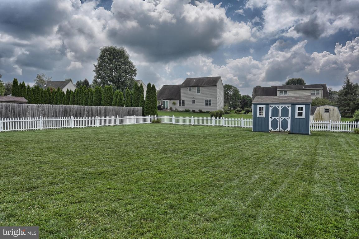 325 Partridge Drive Lititz, PA 17543 - Photo 23 of 25 Gallery Image 23