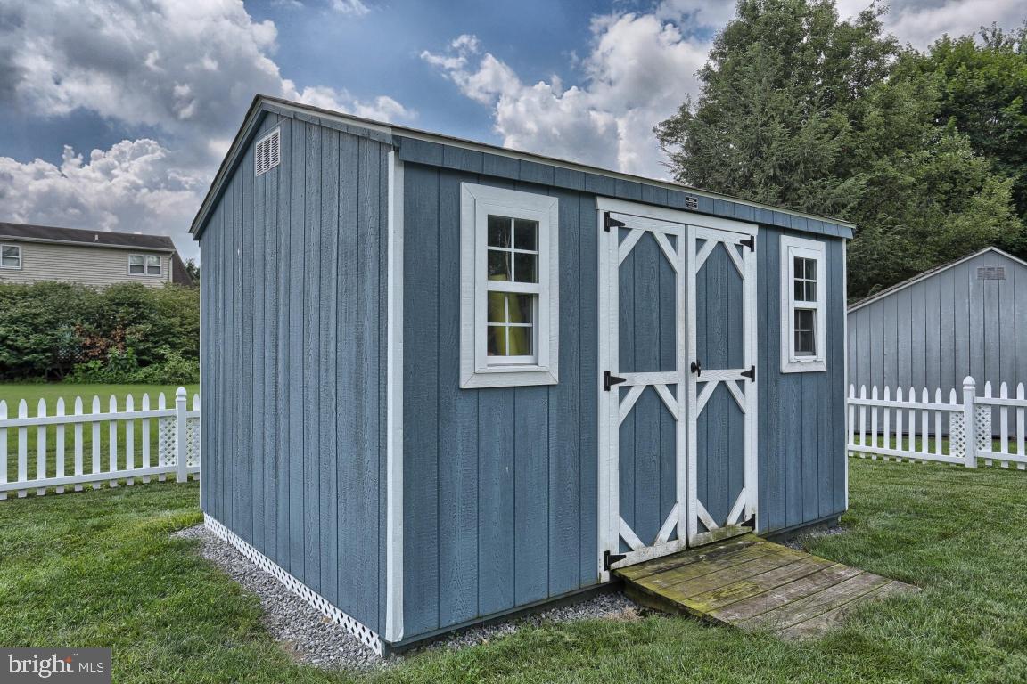 325 Partridge Drive Lititz, PA 17543 - Photo 24 of 25 Gallery Image 24