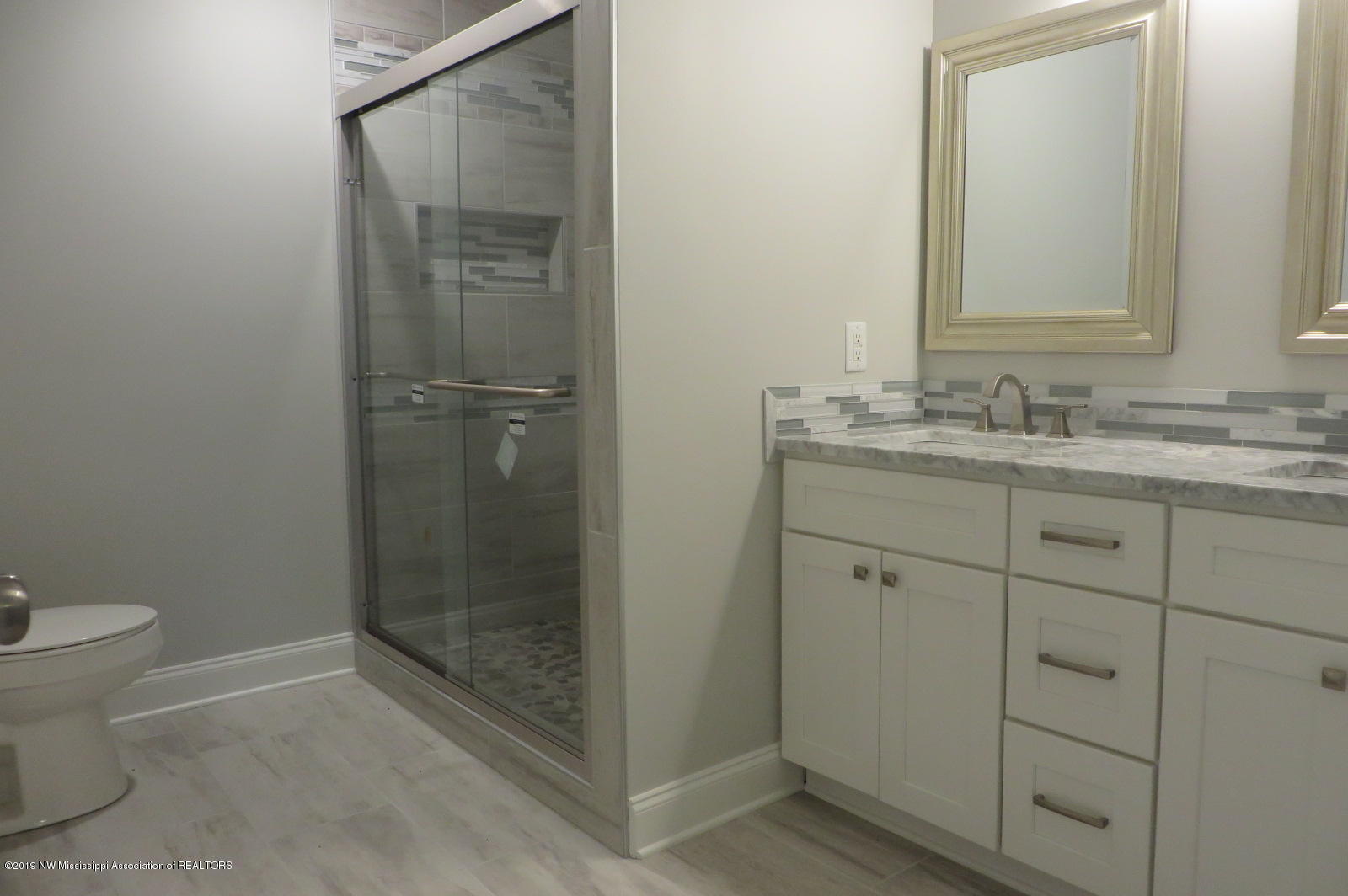 186 Forest Hill Road Byhalia, MS 38611 - Photo 13 of 26 Master Bath
