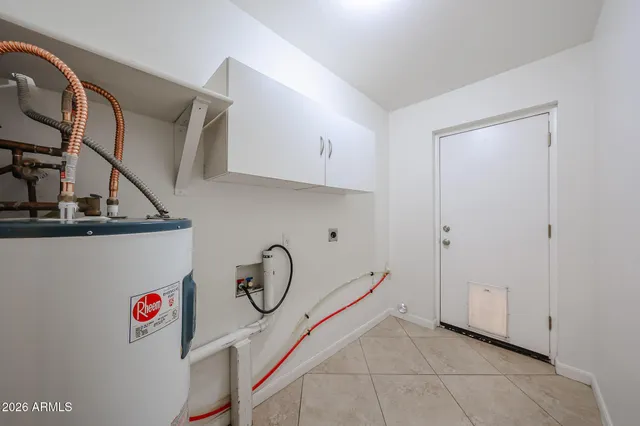 $1,900 | 3015 West Bluefield Avenue, Phoenix, AZ 85053