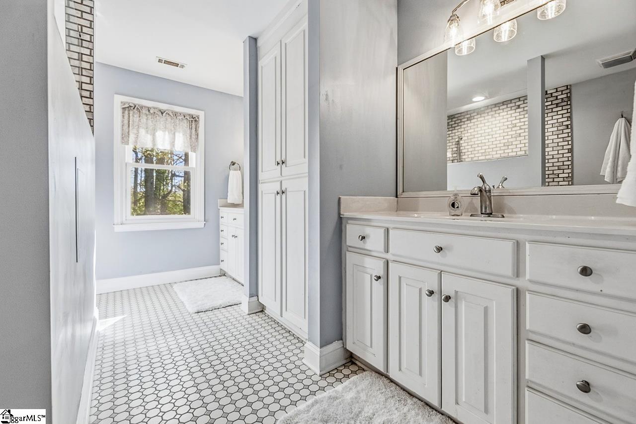 222 Squires Creek Road Simpsonville, SC 29681 - Photo 14 of 50