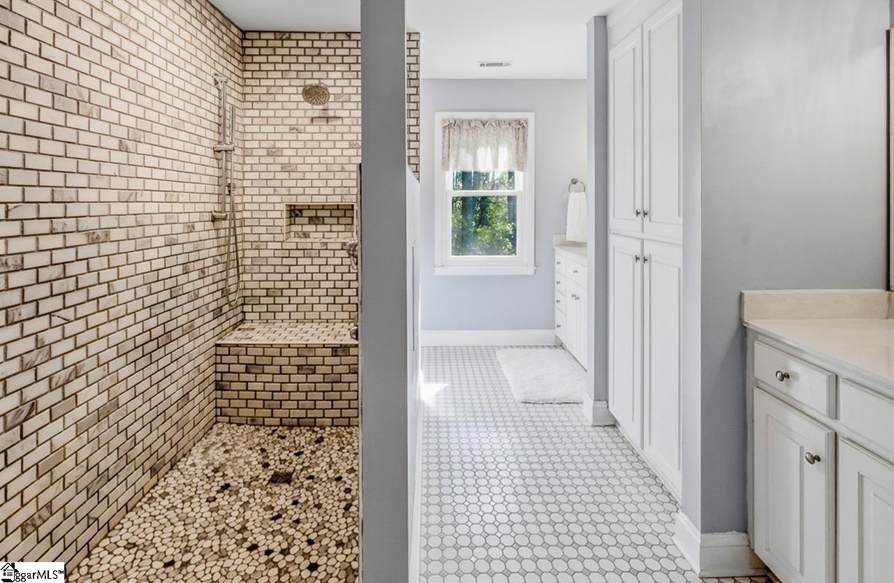 222 Squires Creek Road Simpsonville, SC 29681 - Photo 15 of 50