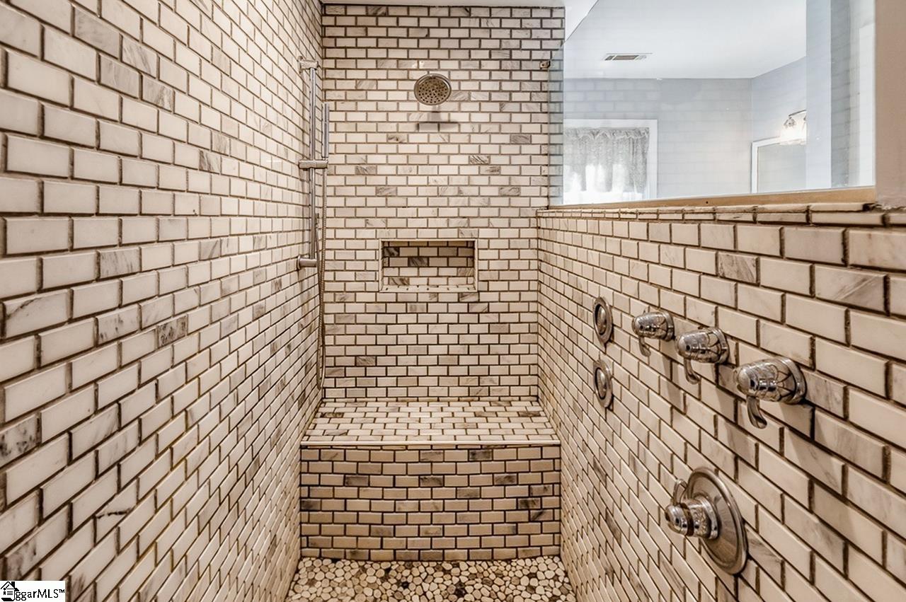 222 Squires Creek Road Simpsonville, SC 29681 - Photo 16 of 50