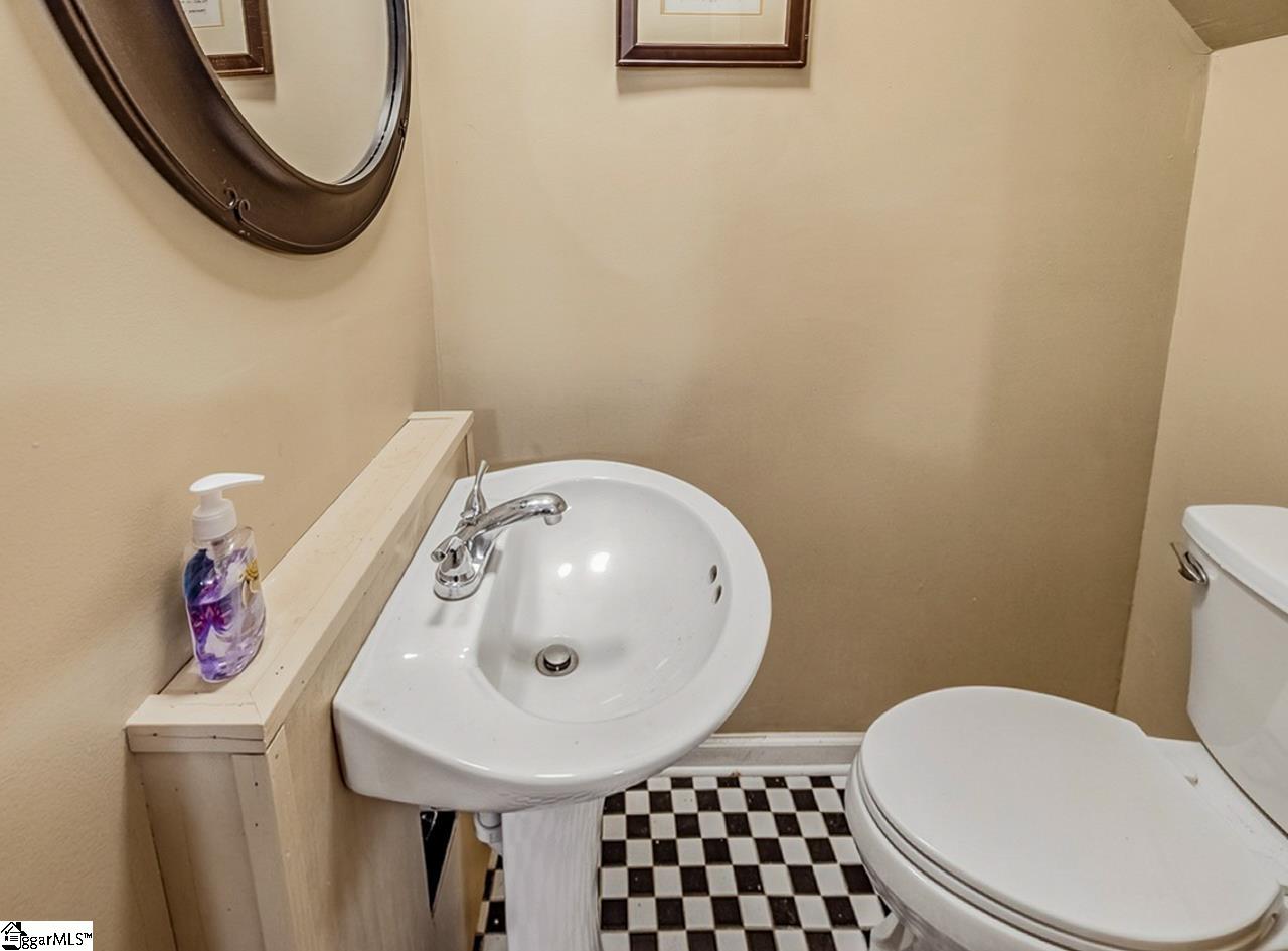 222 Squires Creek Road Simpsonville, SC 29681 - Photo 34 of 50