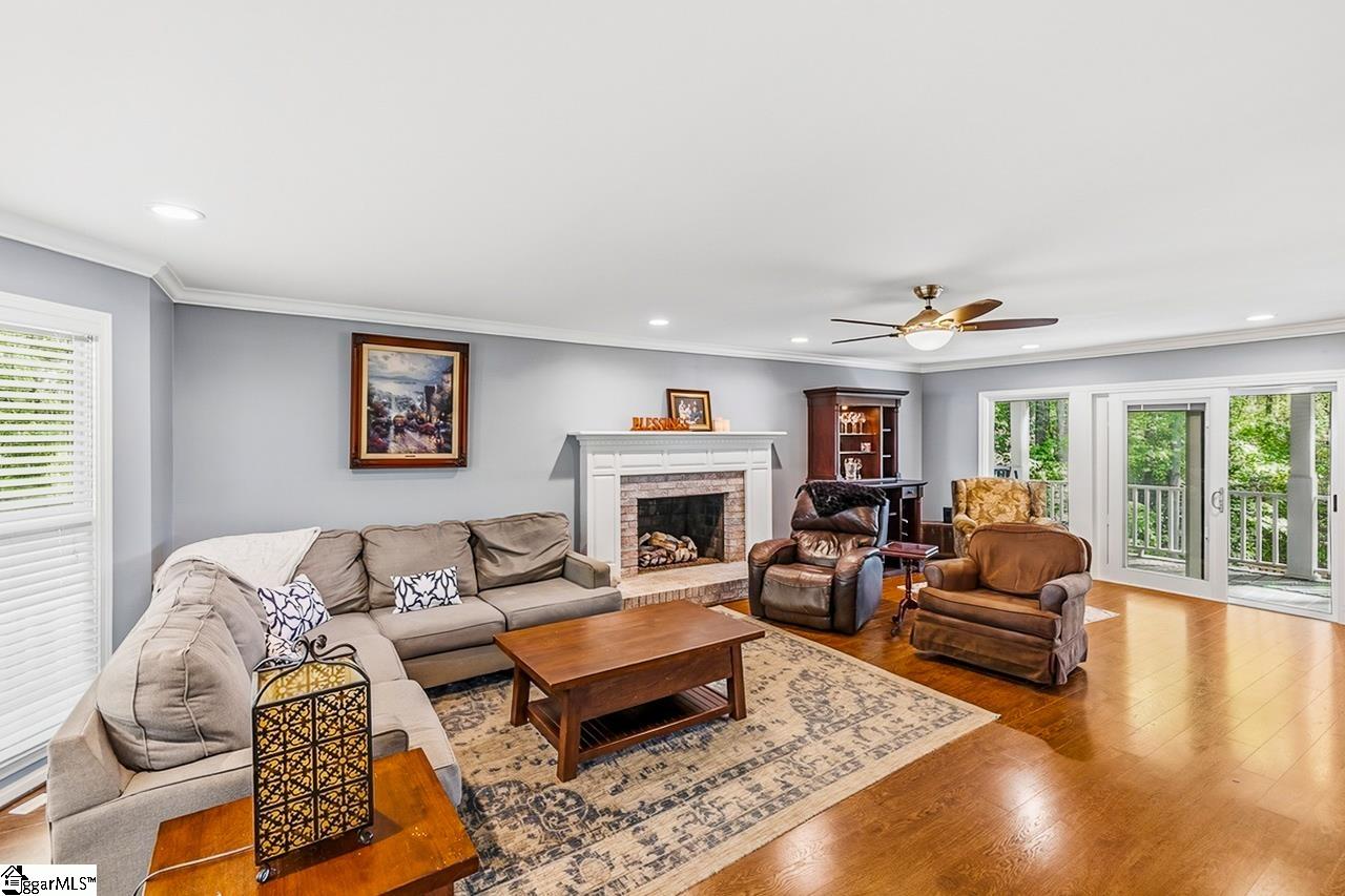 222 Squires Creek Road Simpsonville, SC 29681 - Photo 8 of 50