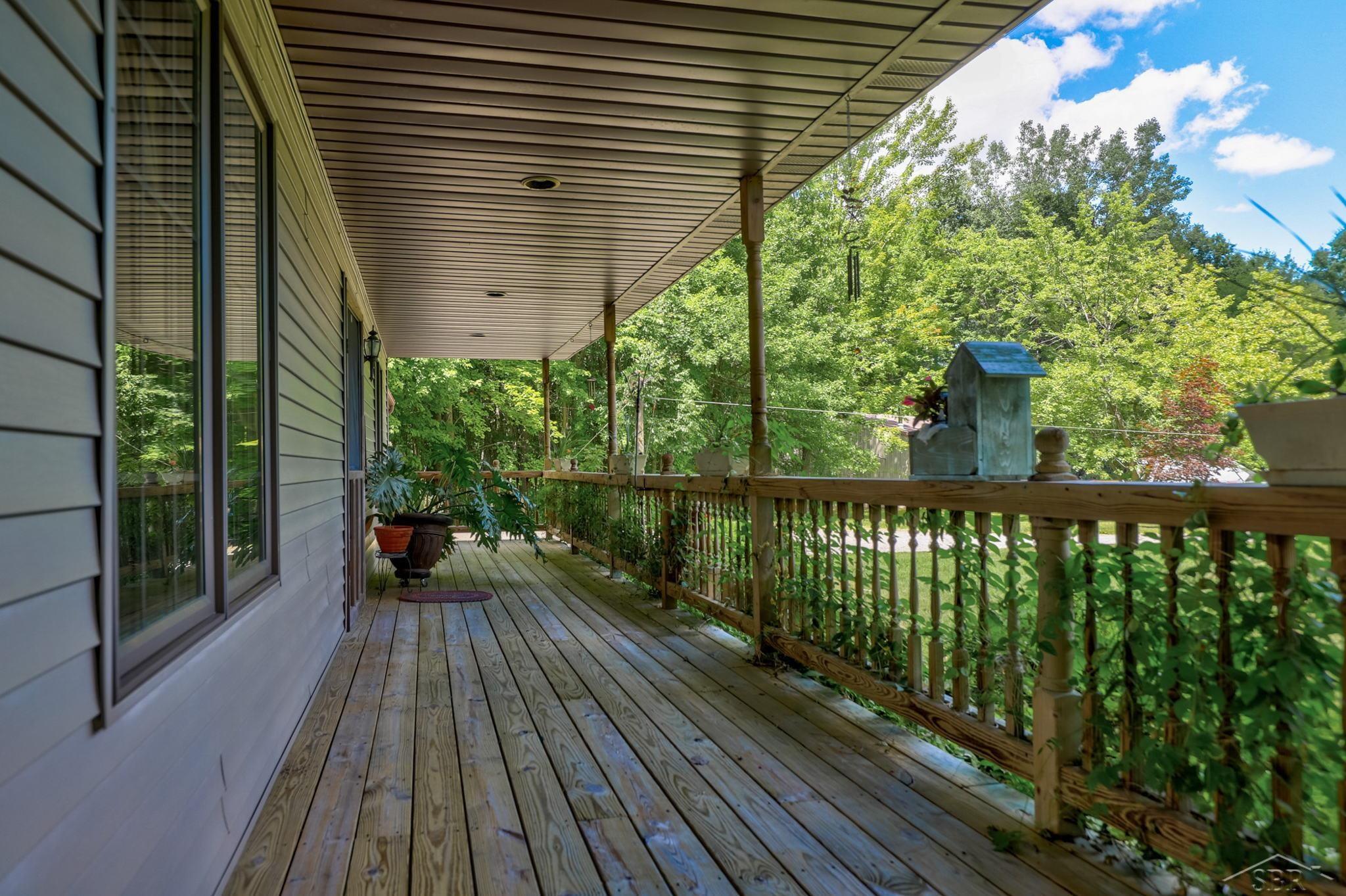 8107 West Dodge Road Montrose, MI 48457 - Photo 5 of 52 50084275-6.JPG