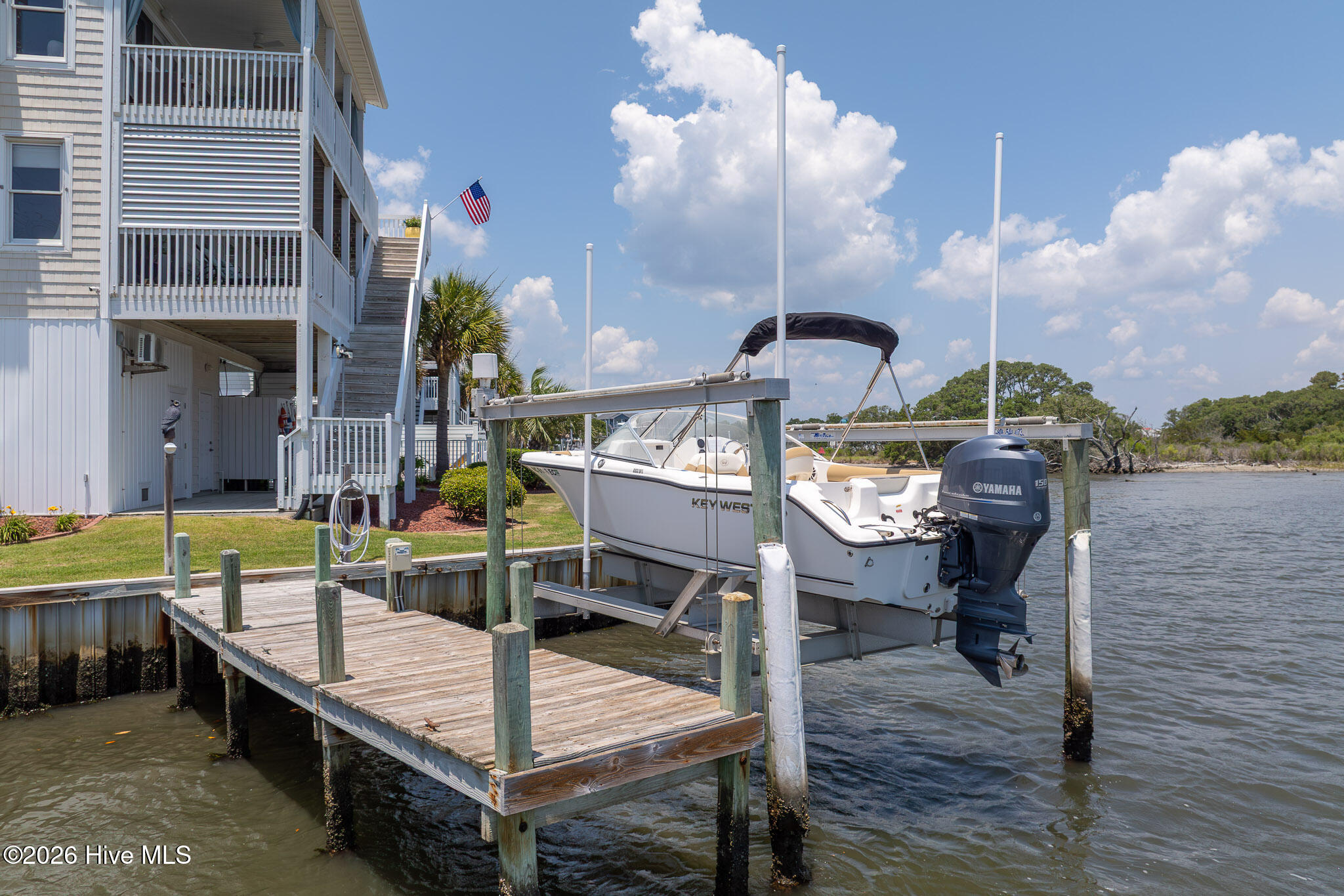 702 Roland Avenue Surf City, NC 28445 - Photo 7 of 57