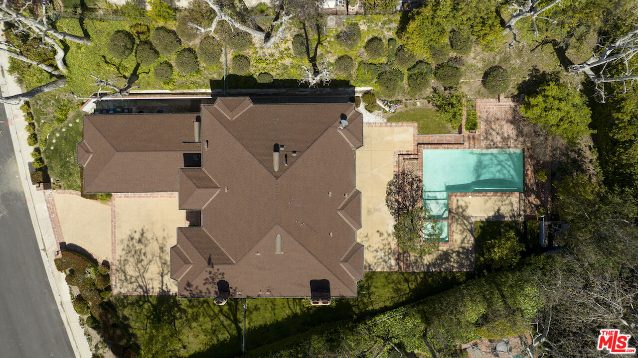 3274 Hutton Drive Beverly Hills, CA 90210 - Photo 22 of 23 an aerial view of a house with a yard
