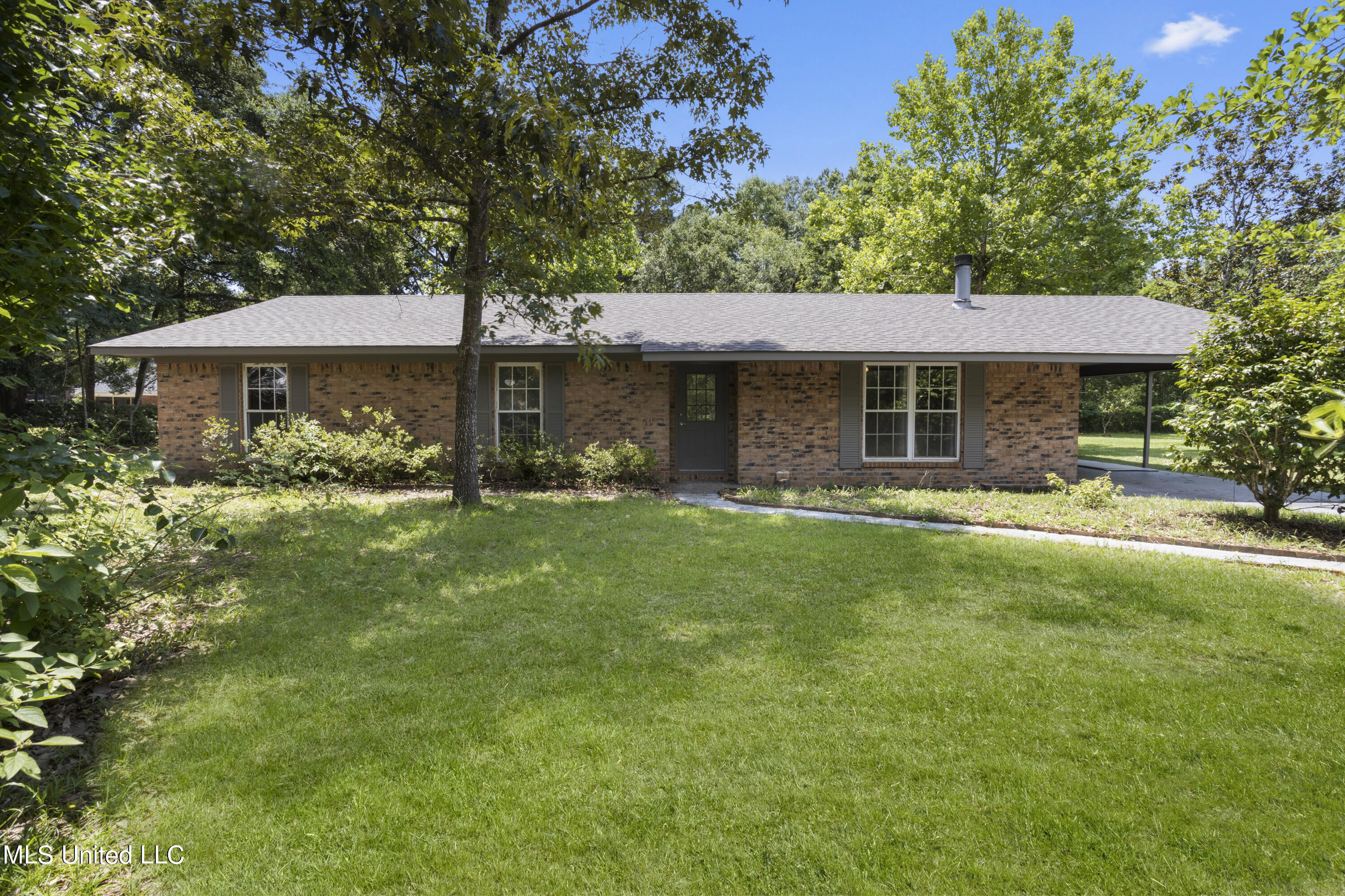 1700 Ladnier Road Gautier, MS 39553 - Photo 1 of 41 001 (1)