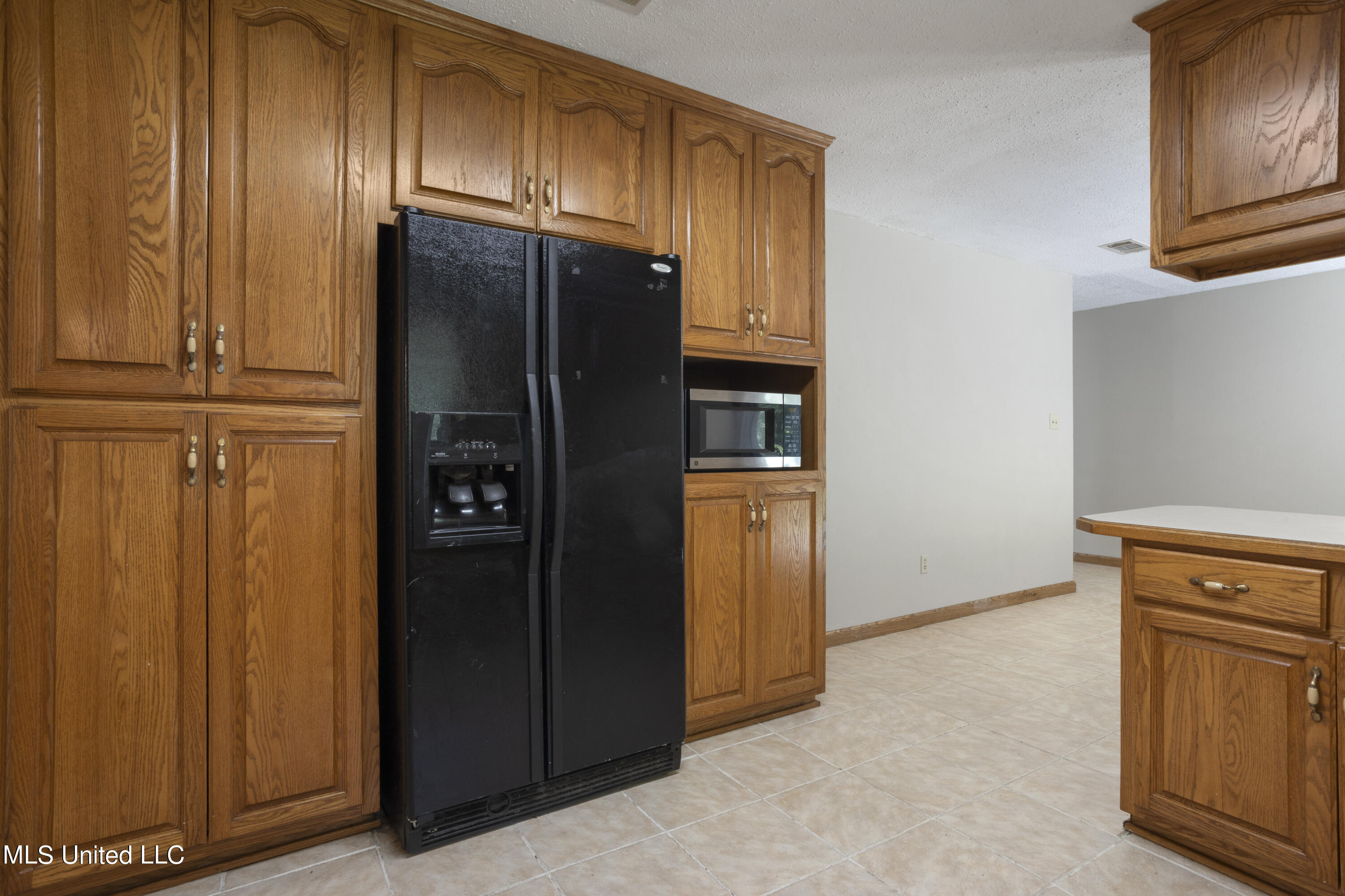 1700 Ladnier Road Gautier, MS 39553 - Photo 15 of 41 015 (1)