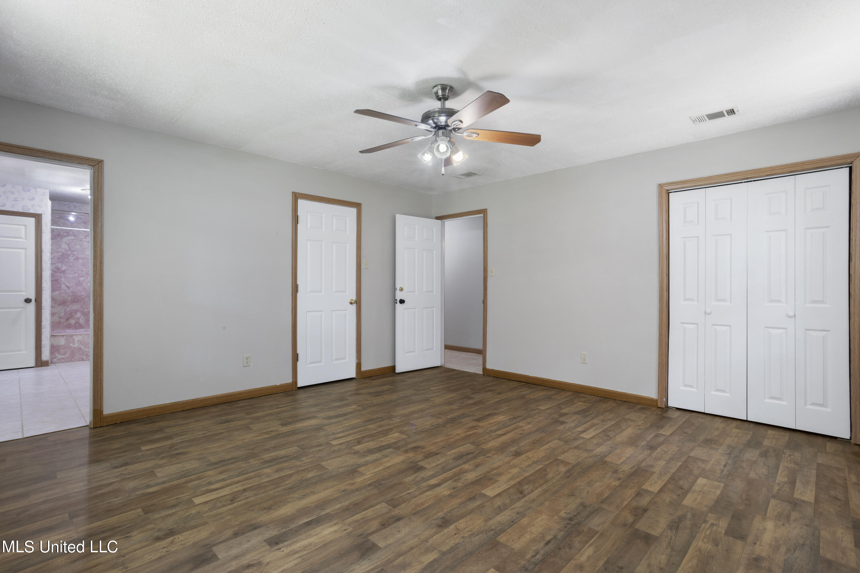 1700 Ladnier Road Gautier, MS 39553 - Photo 23 of 41 023 (1)