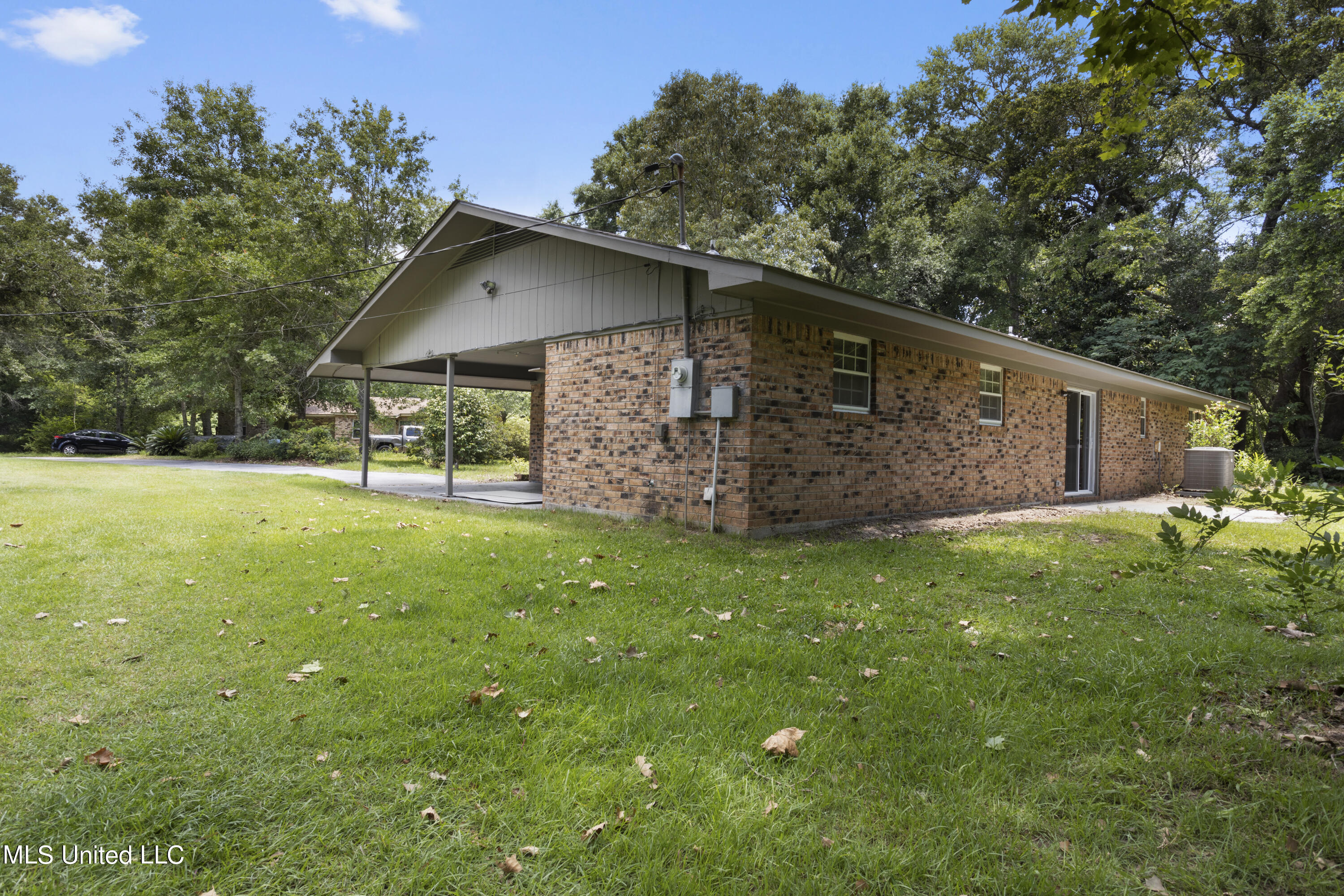 1700 Ladnier Road Gautier, MS 39553 - Photo 31 of 41 031