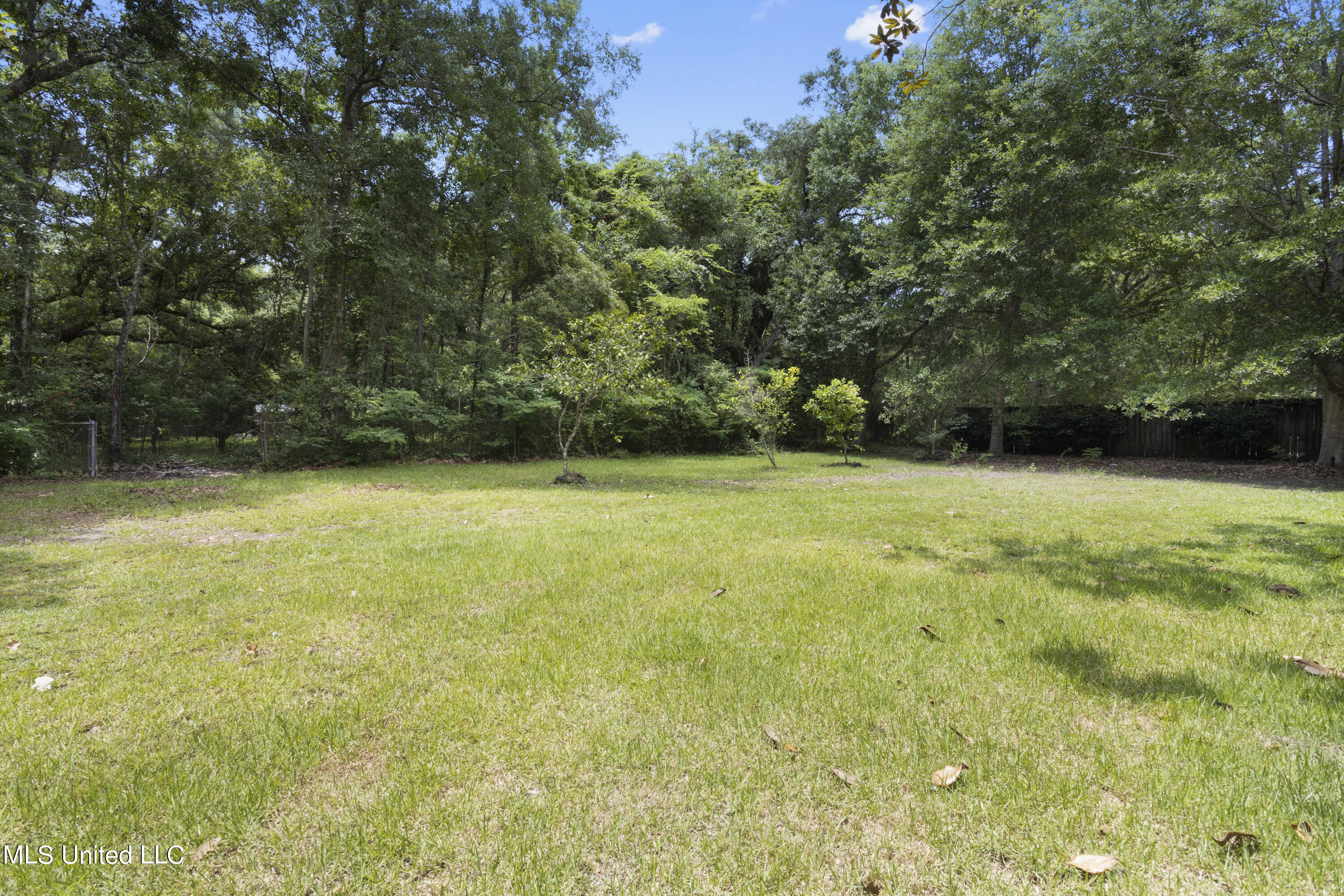 1700 Ladnier Road Gautier, MS 39553 - Photo 34 of 41 034