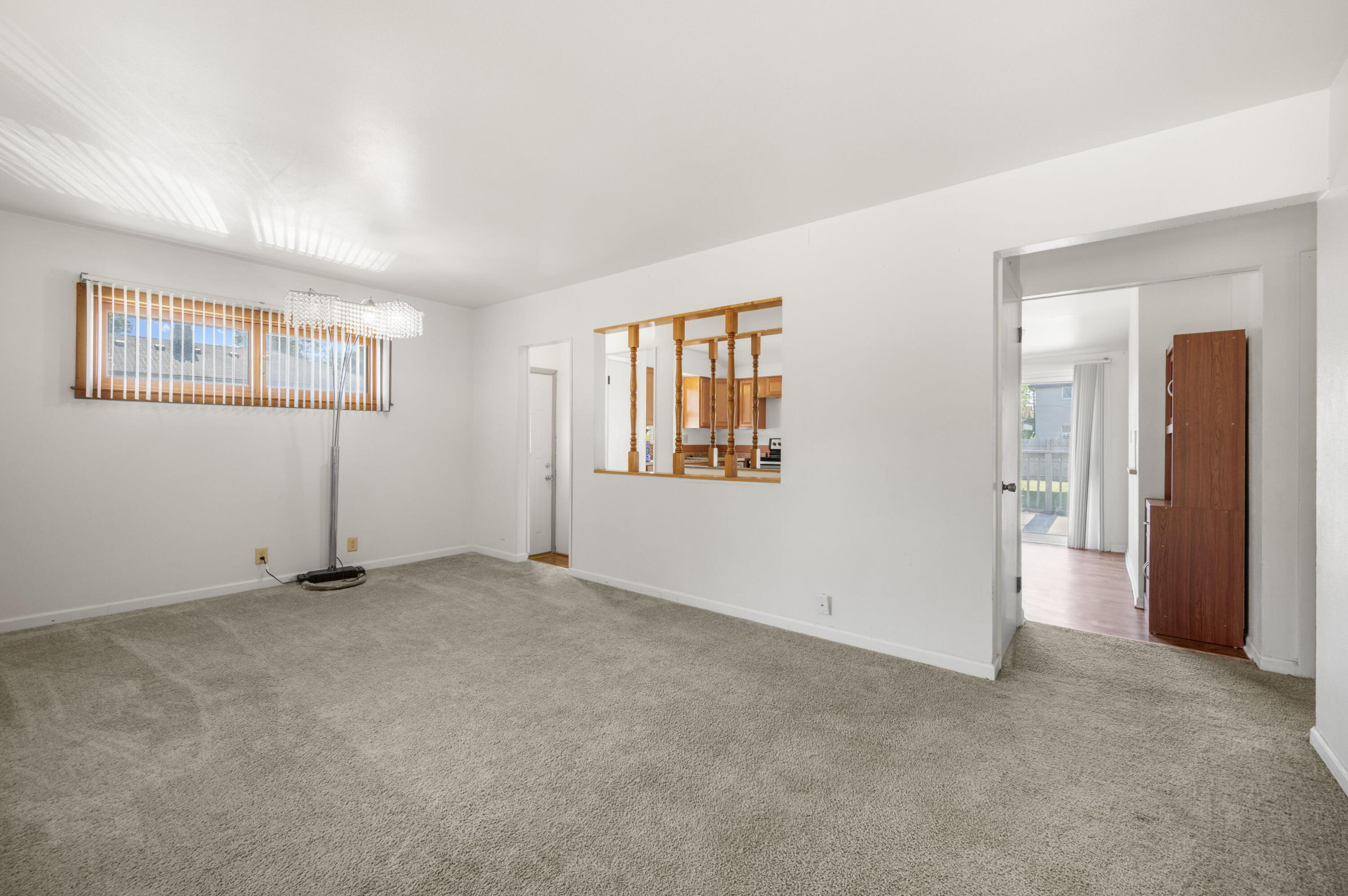 7719 West Winfield Avenue Milwaukee, WI 53218 - Photo 4 of 19 20_ElizabethKrier_DSC6948