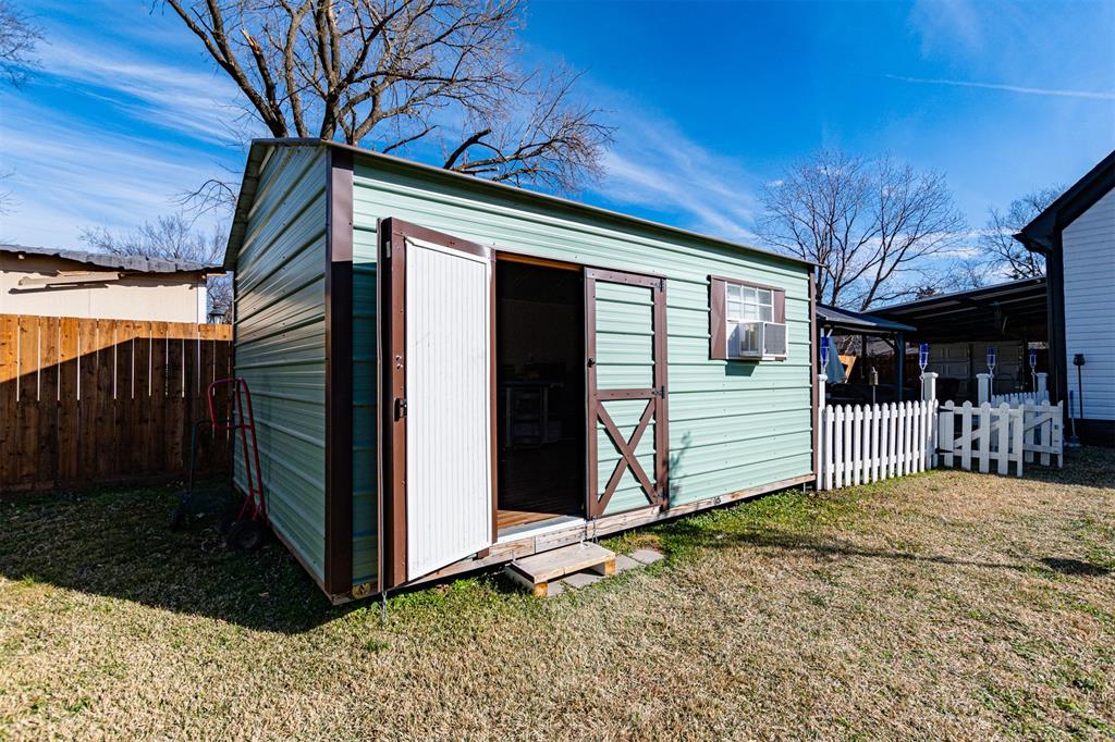 819 Beech Street Bonham, TX 75418 - Photo 26 of 35