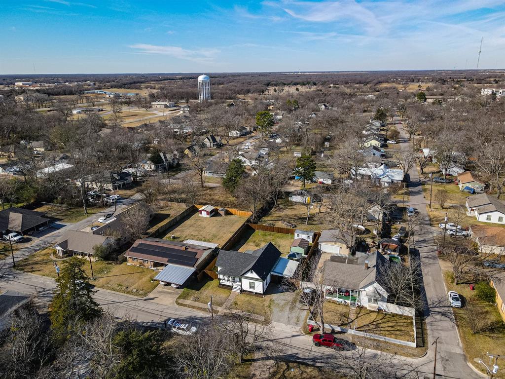 819 Beech Street Bonham, TX 75418 - Photo 29 of 35