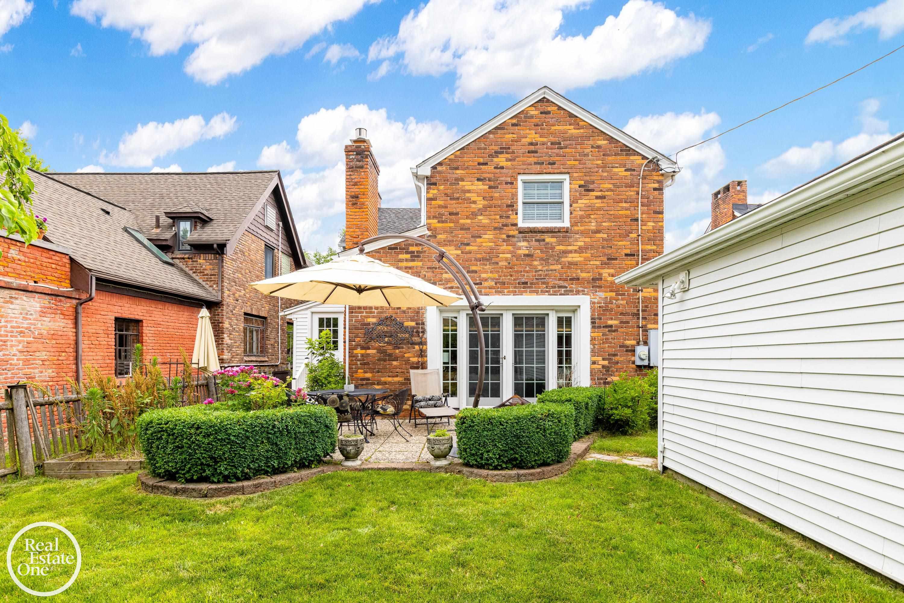 287 McMillan Road Grosse Pointe, MI 48236 - Photo 45 of 57 50145562-fe92bb7b-da50-495d-87f7-319e518cab90.JPG