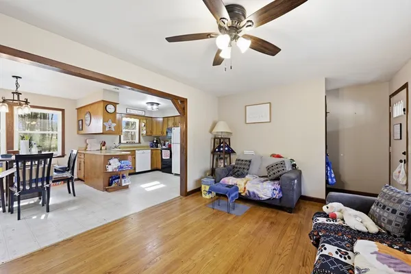$325,900 | 31 Family Lane, Westfield, MA 01085