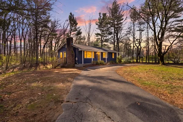 $325,900 | 31 Family Lane, Westfield, MA 01085