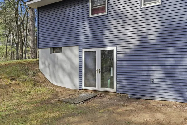 $325,900 | 31 Family Lane, Westfield, MA 01085
