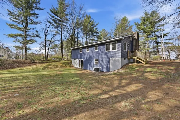$325,900 | 31 Family Lane, Westfield, MA 01085
