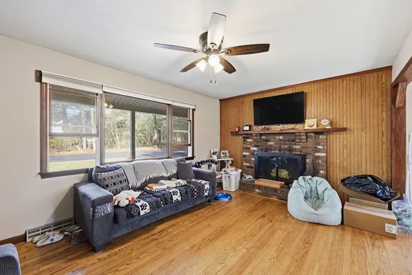 $325,900 | 31 Family Lane, Westfield, MA 01085