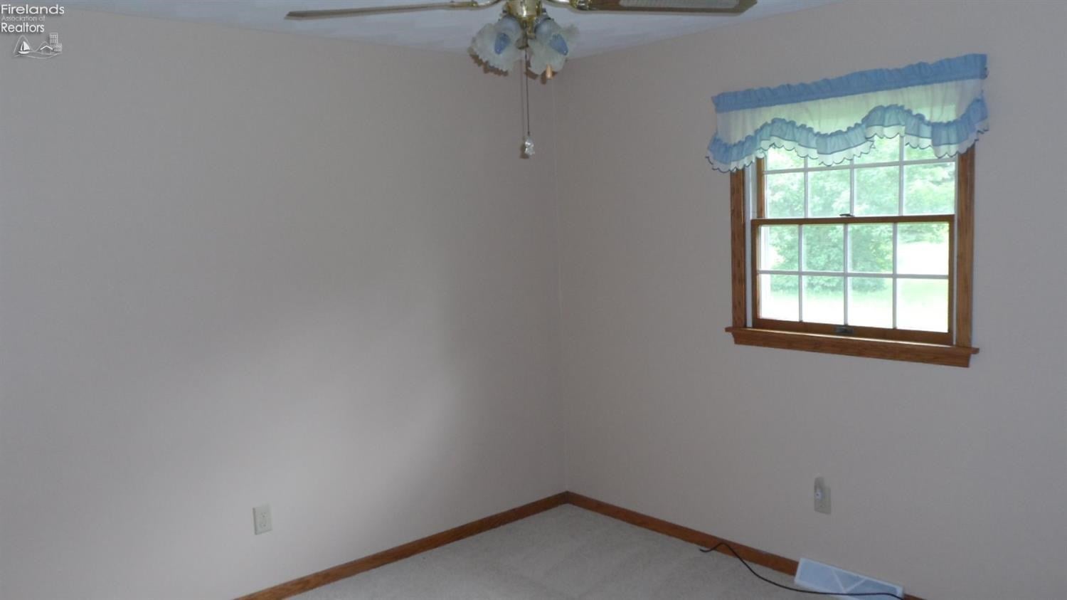 5557 Edmonds Road Bellevue, OH 44811 - Photo 7 of 10 Gallery Image 7