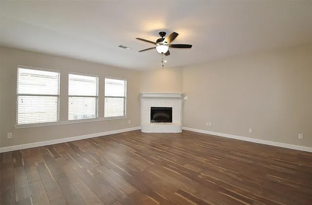 $1,795 | 10453 Evening View Drive, Fort Worth, TX 76131