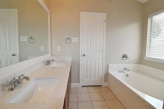 $1,795 | 10453 Evening View Drive, Fort Worth, TX 76131